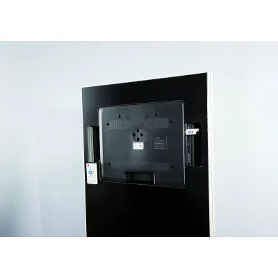 LCD-Bodenständer "iPoint Media"
